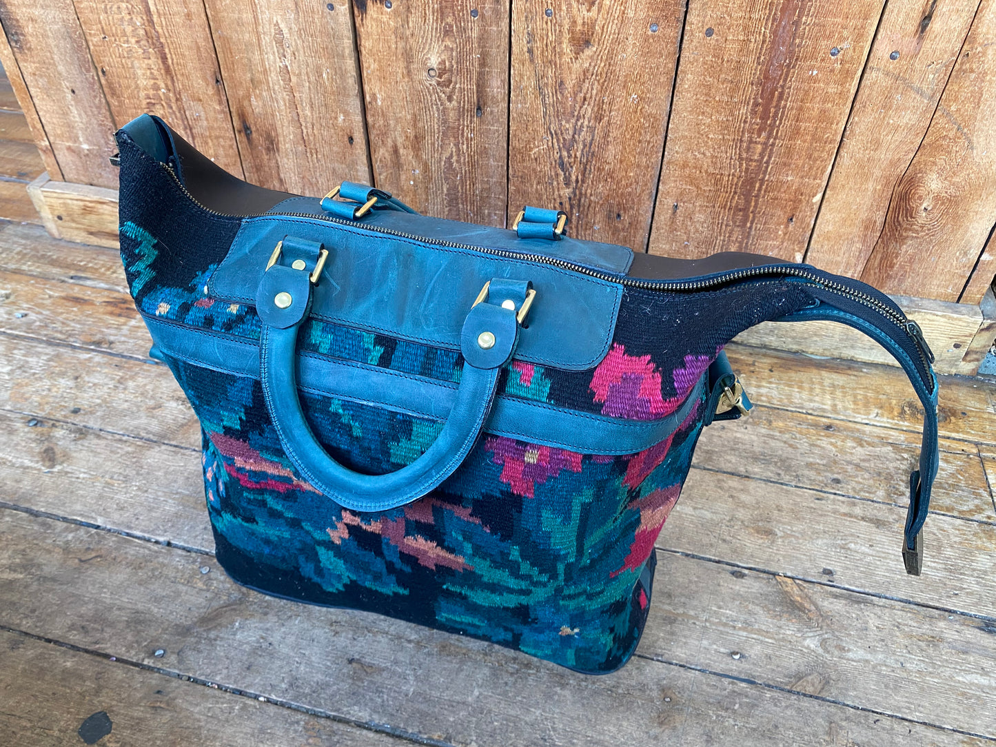 Mauve Carry On